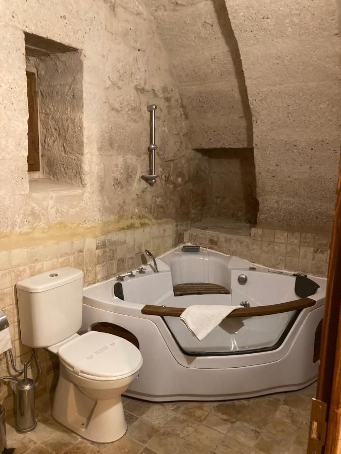 Monte Cappa Cave House Bed & Breakfast Юргюп Екстериор снимка