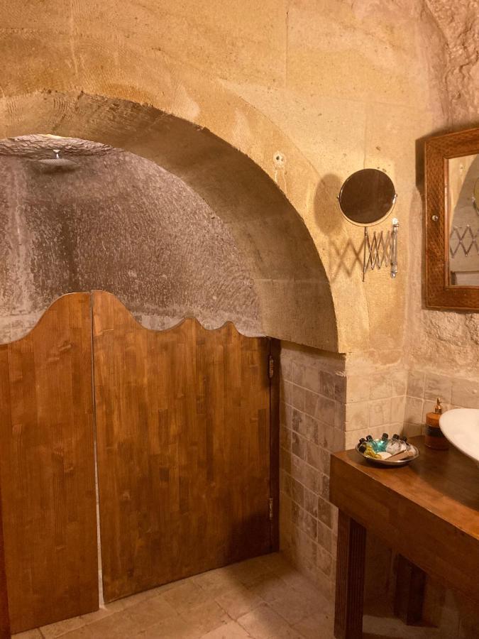 Monte Cappa Cave House Bed & Breakfast Юргюп Екстериор снимка