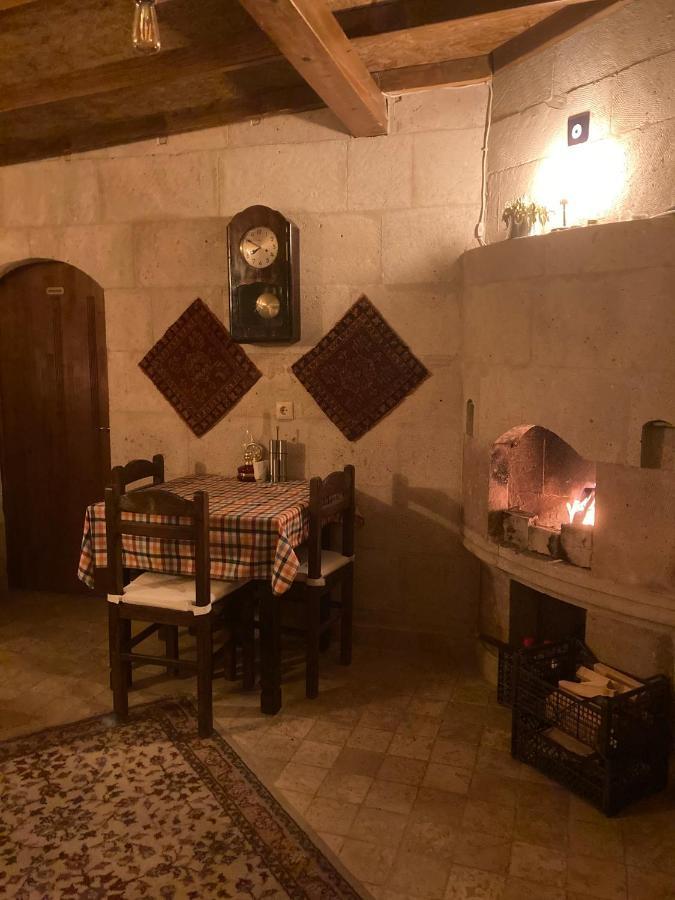 Monte Cappa Cave House Bed & Breakfast Юргюп Екстериор снимка