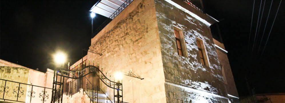 Monte Cappa Cave House Bed & Breakfast Юргюп Екстериор снимка