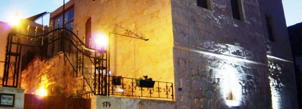 Monte Cappa Cave House Bed & Breakfast Юргюп Екстериор снимка