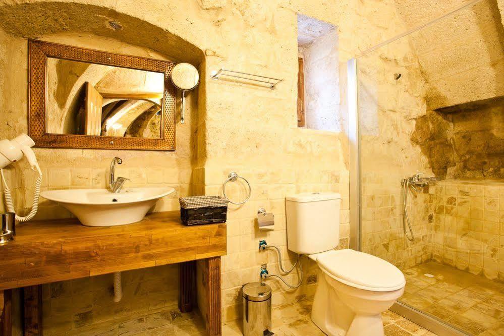 Monte Cappa Cave House Bed & Breakfast Юргюп Екстериор снимка