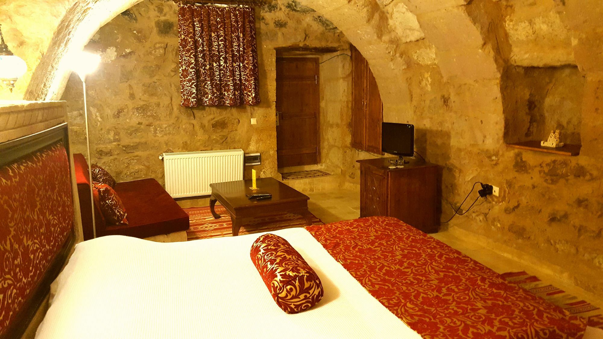 Monte Cappa Cave House Bed & Breakfast Юргюп Екстериор снимка